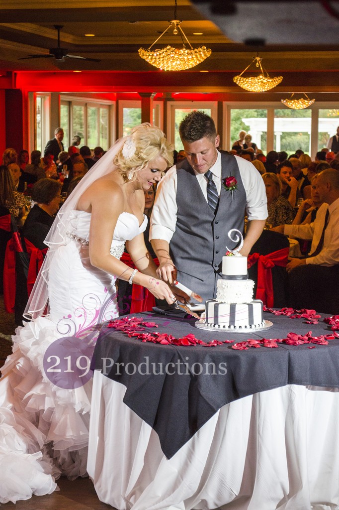 Crown Point DJ Wedding Cake Cutting
