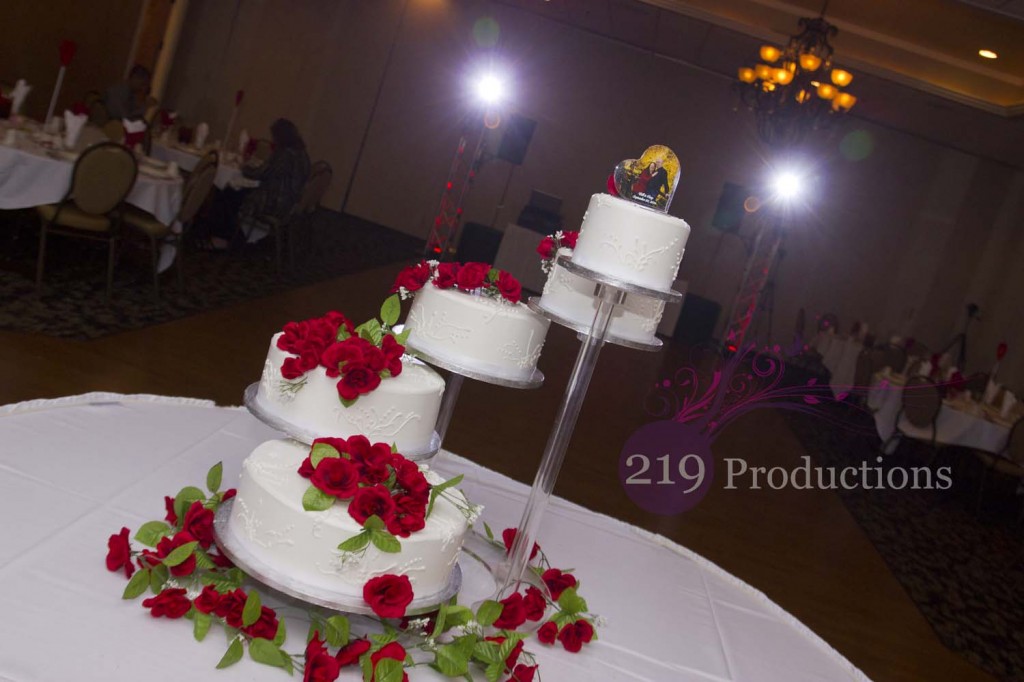 Ambassador Banquets Wedding Cake