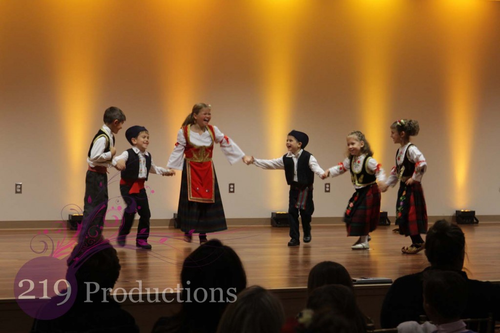 Saint Sava Uplighting Dancing