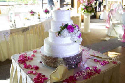 Munster Indiana Wedding Cake