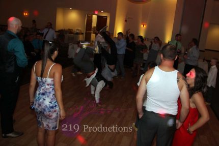 Signature Banquets Wedding DJ Breakdance