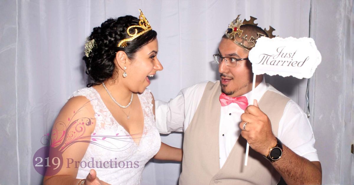 Wedding Photo Booth Ideas